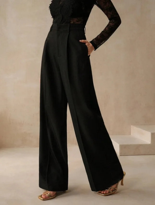 Klassische Hose mit weitem Bein
