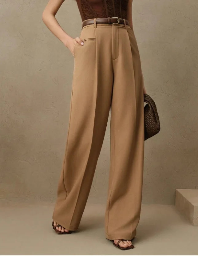 Klassische Hose mit weitem Bein